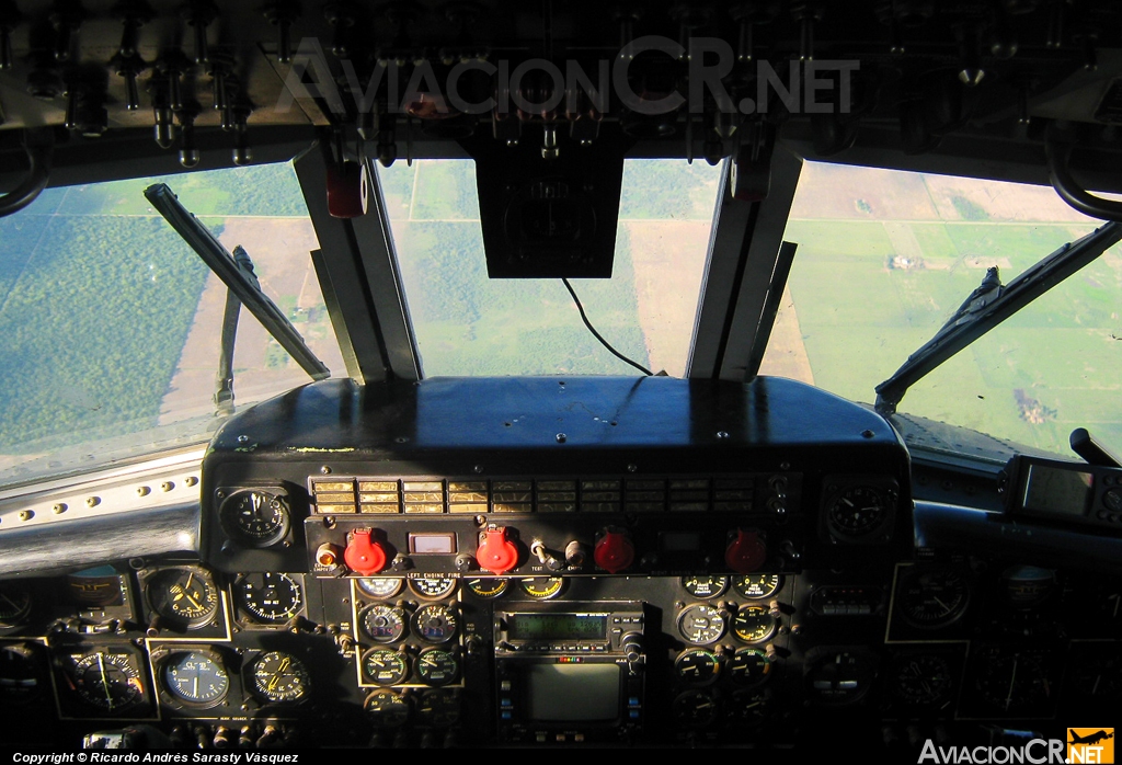 FAP-2027 - CASA C-212-200 - Fuerza Aérea Paraguaya