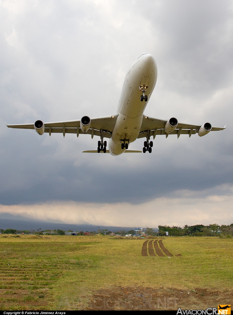 EC-HQH - Airbus A340-313X - Iberia