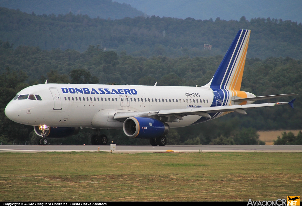 UR-DAC - Airbus A320-233 - DOMBASSAERO