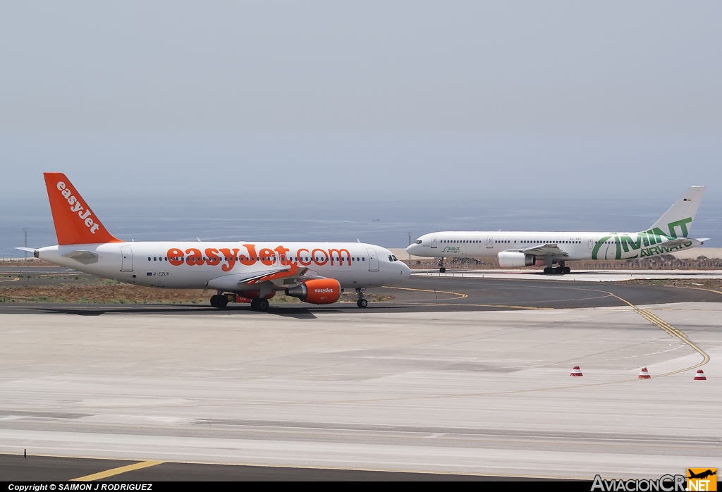 G-EZUH - AIRBUS A320-214 - EasyJet Airline