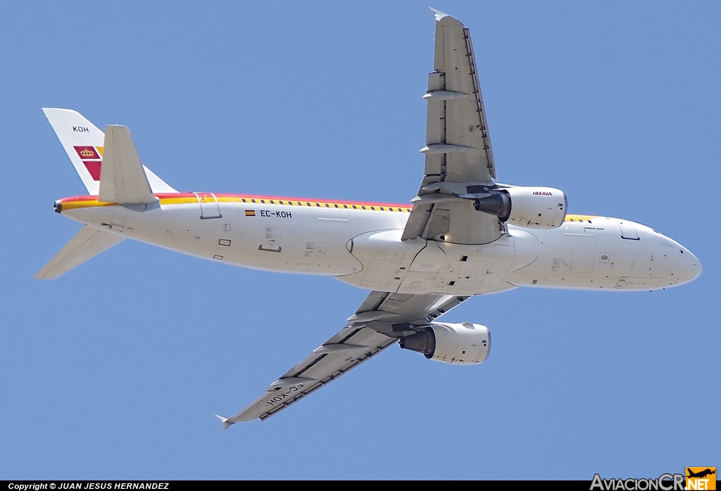 EC-KOH - Airbus A320-214 - Iberia