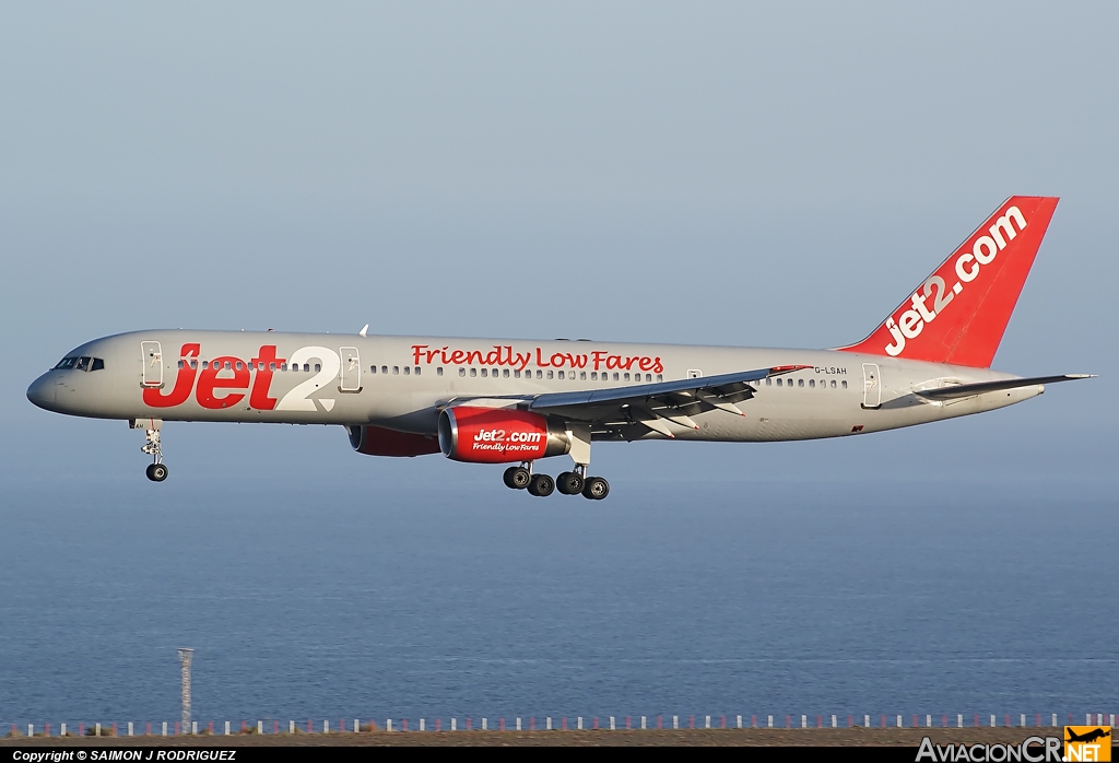 G-LSAH - Boeing 757-21B - Jet2.com