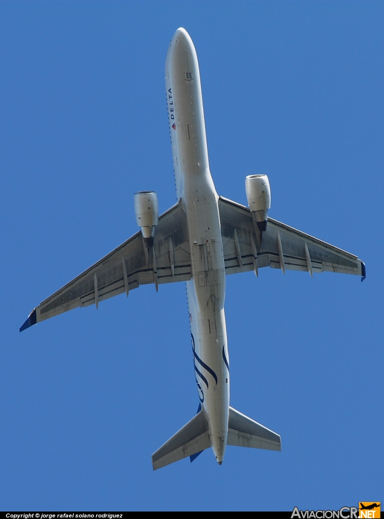N659DL - Boeing 757-232 - Delta Air Lines