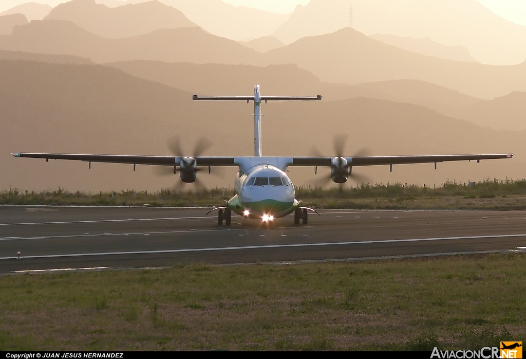 EC-IYC - ATR 72-212A - Binter Canarias