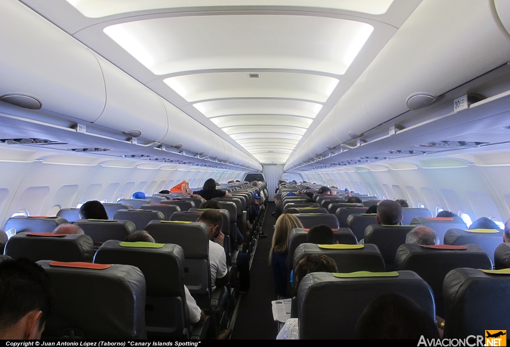 EC-JFF - Airbus A320-214 - Vueling