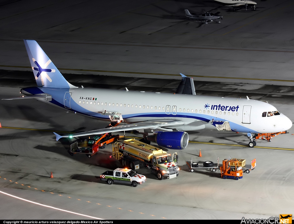 XA-KNG - Airbus A320-214 - Interjet
