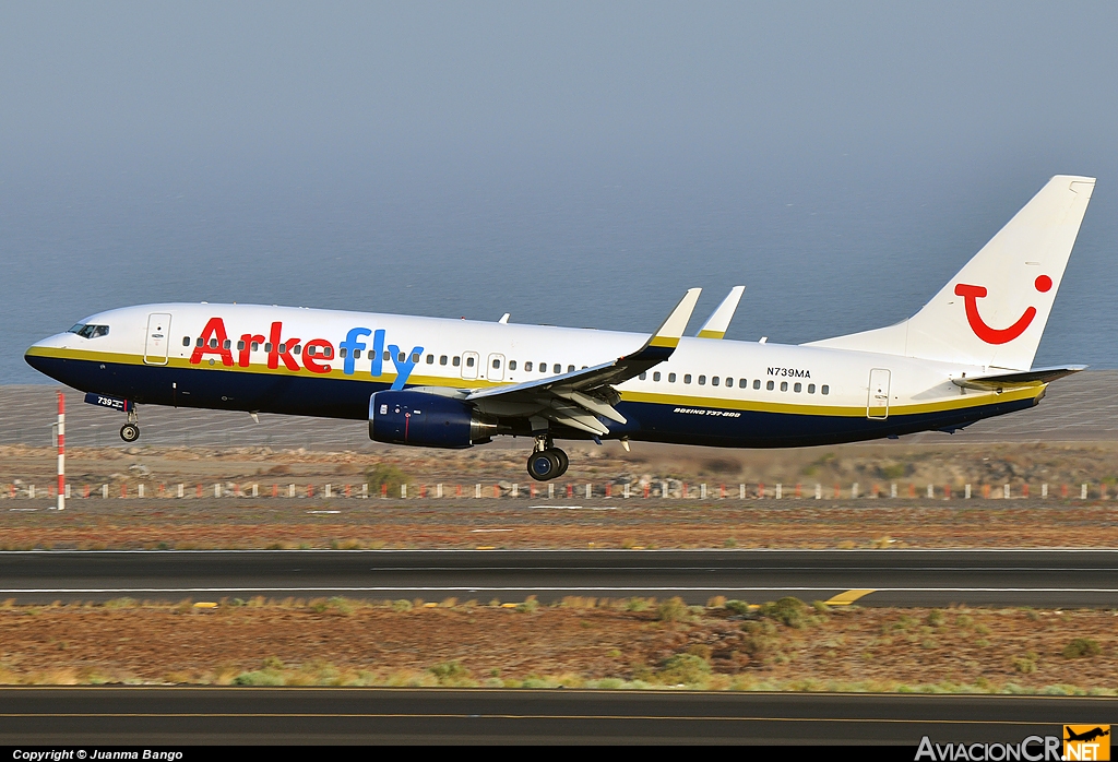 N739MA - Boeing 737-8Q8 - ArkeFly