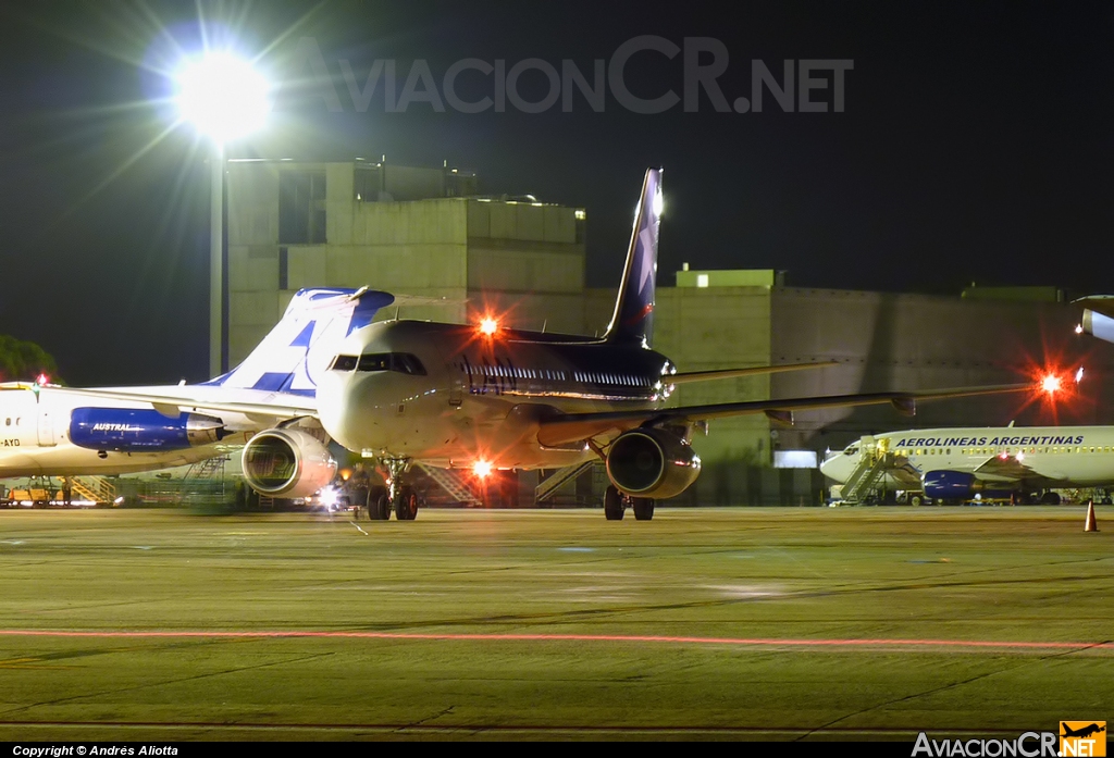 CC-BAE - Airbus A320-233 - LAN Airlines