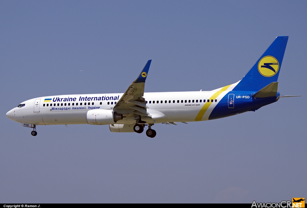 UR-PSD - Boeing 737-8HX - Ukraine International Airlines