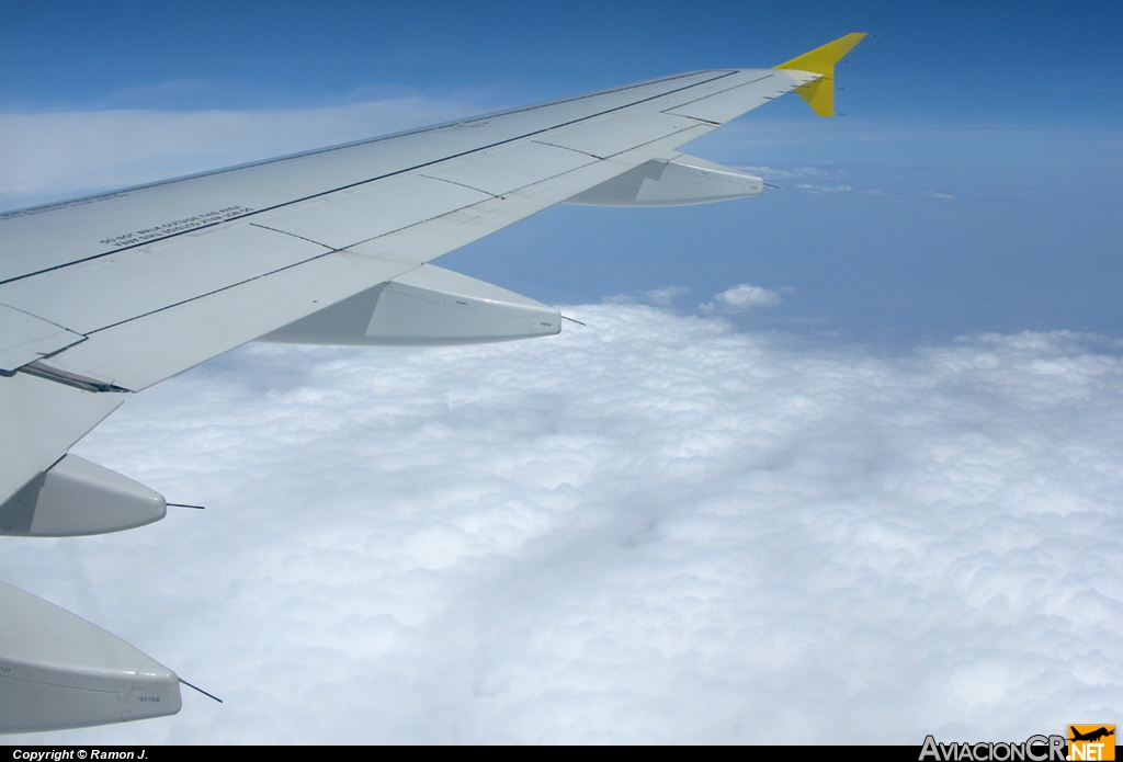 EC-FNR - Airbus A320-211 - Iberia