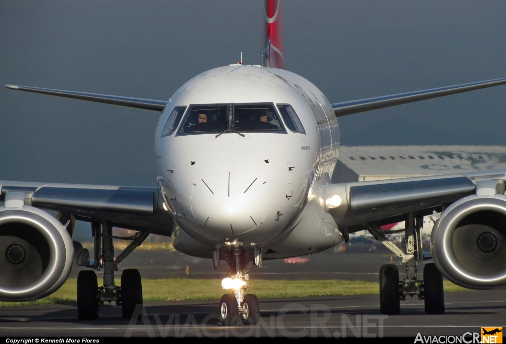 N988TA - Embraer 190-100IGW - TACA