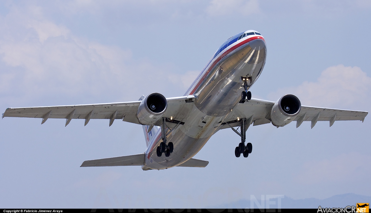 N70074 - Airbus A300B4-605R - American Airlines