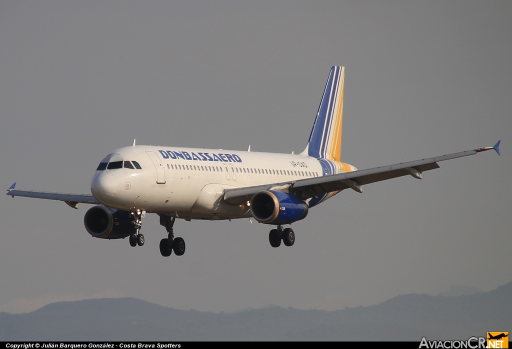 UR-DAD - Airbus A320-233 - DOMBASSAERO