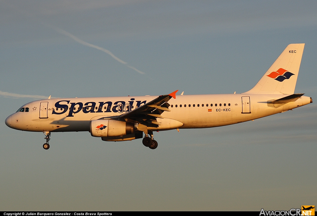 EC-KEC - Airbus A320-232 - Spanair