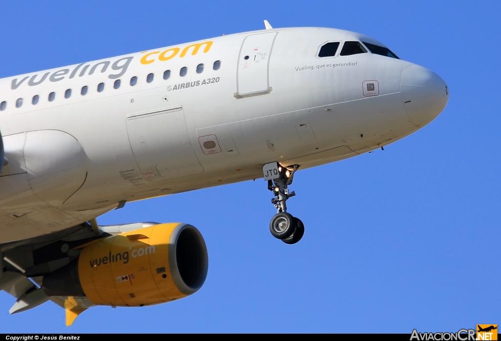 EC-JTQ - Airbus A320-214 - Vueling