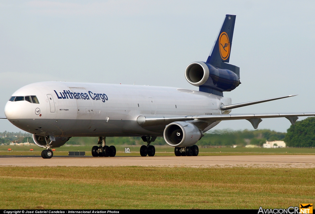 D-ALCA - McDonnell Douglas MD-11F - Lufthansa Cargo