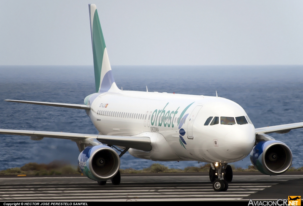 EC-LLX - Airbus A320-214 - Orbest