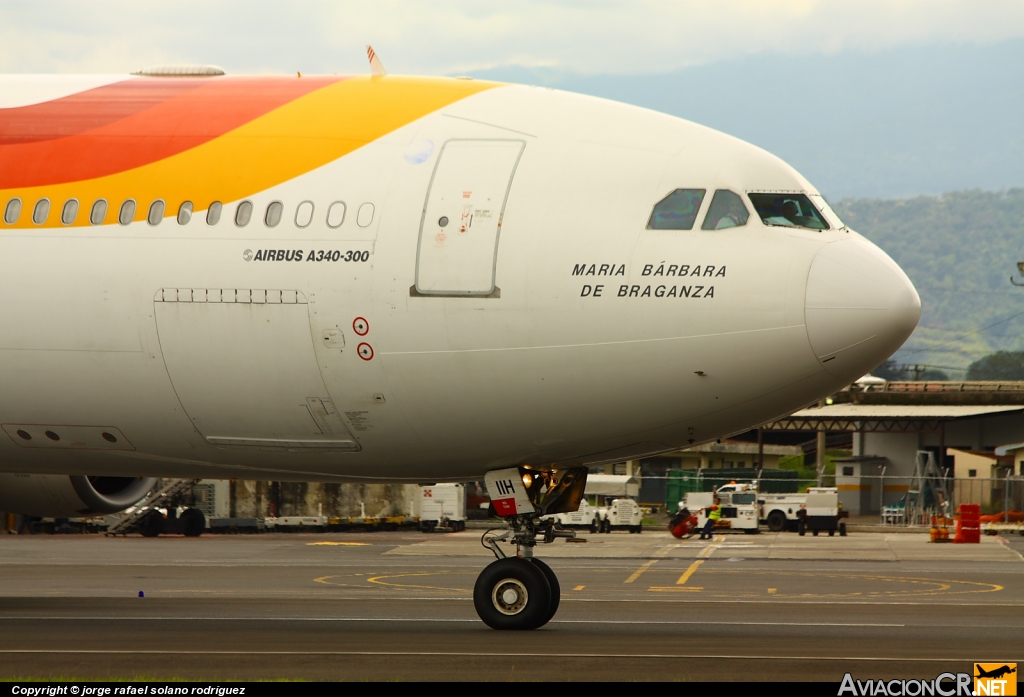 EC-IIH - Airbus A340-313X - Iberia