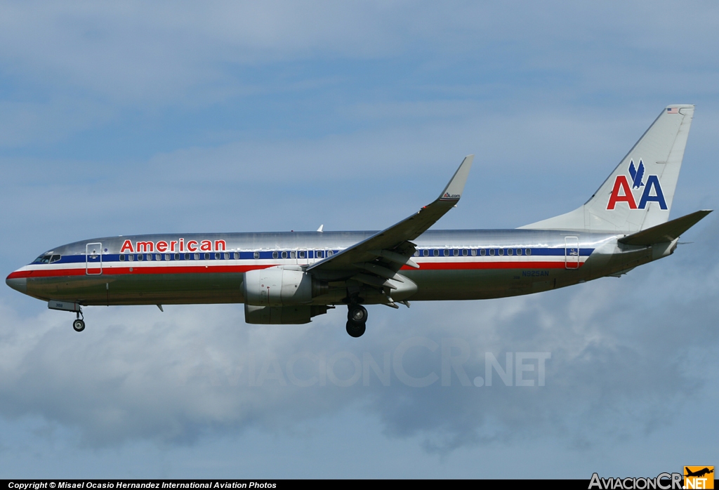 N925AN - Boeing 737-800 - American Airlines