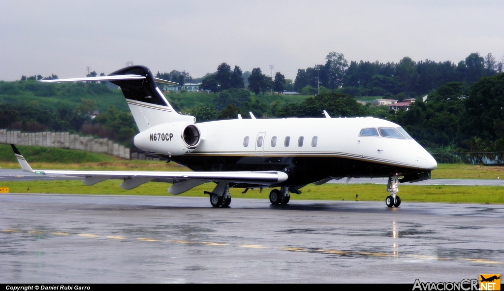 N670CP - Bombardier BD-100-1A10 Challenger 300 - Privado