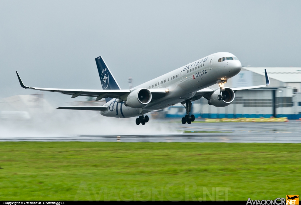 N659DL - Boeing 757-232 - Delta Air Lines