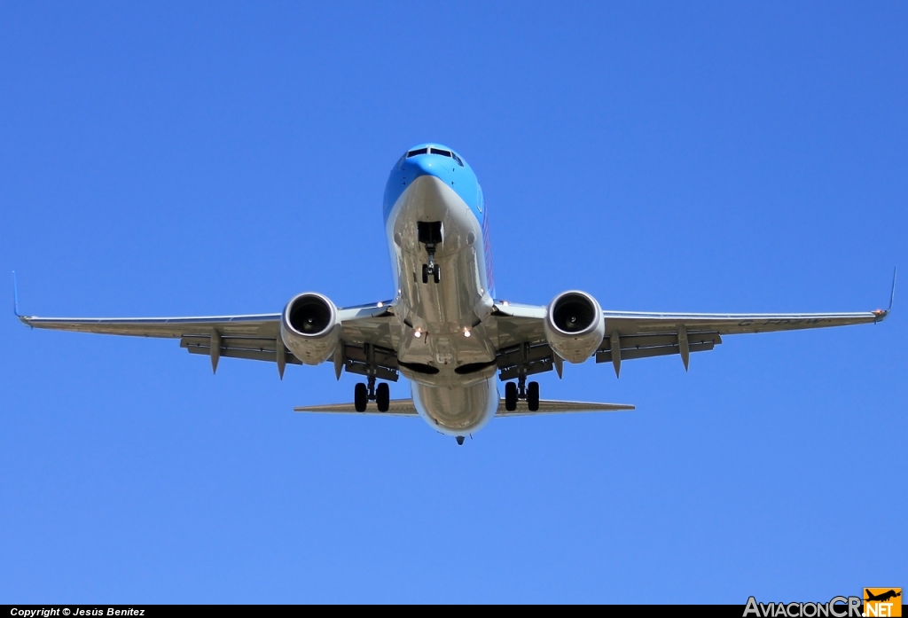 G-FDZW - Boeing 737-8K5 - Thomsonfly