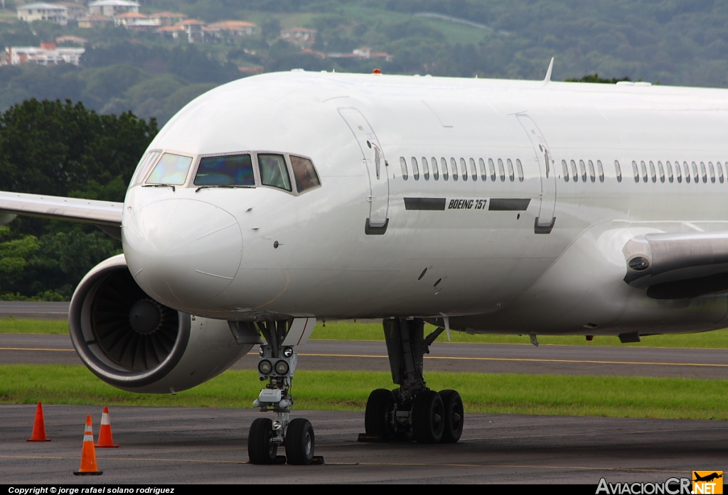 N610G - Boeing 757-22L - Comco