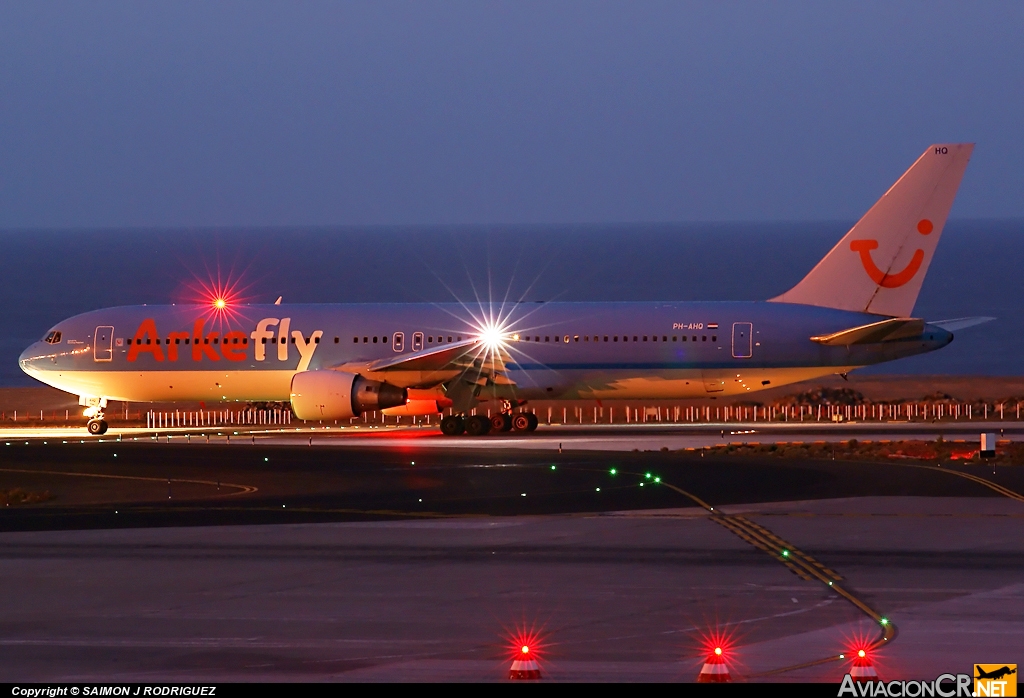 PH-AHQ - Boeing 767-383/ER - ArkeFly