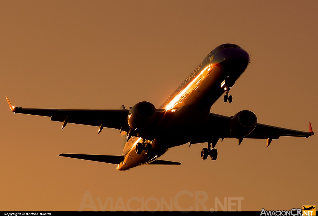 LV-CEU - Embraer 190-100IGW - Austral Líneas Aéreas