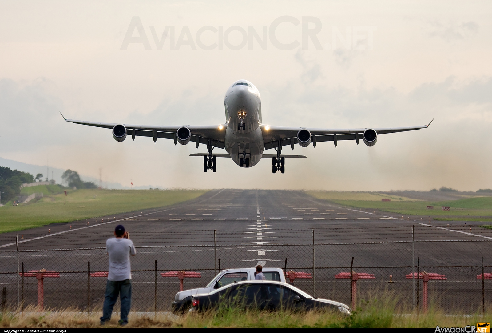 EC-HGU - Airbus A340-313X - Iberia