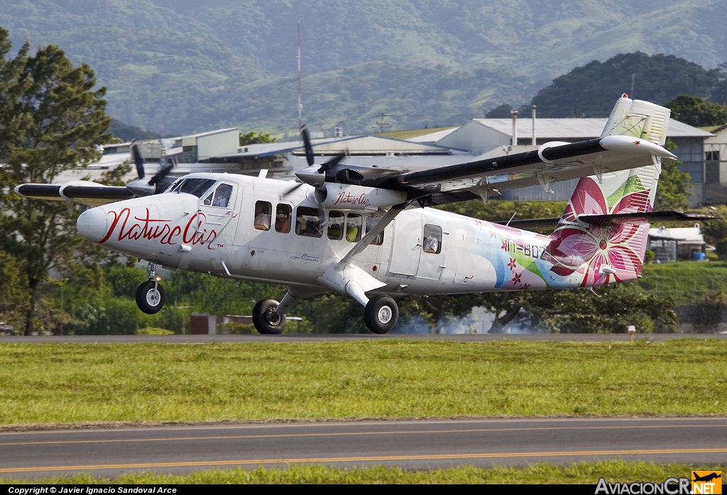 TI-BDZ - De Havilland Canada DHC-6-300 Twin Otter/VistaLiner - Nature Air