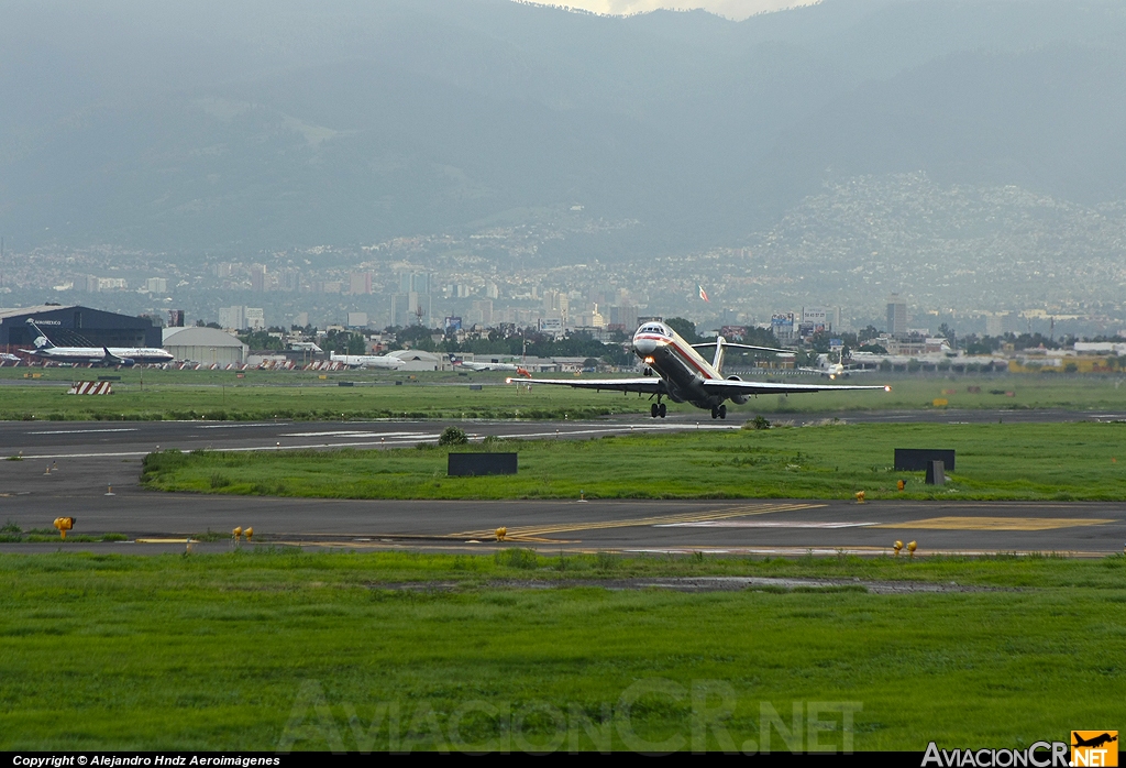 MMMX - Pista de aterrizaje - Aeropuerto