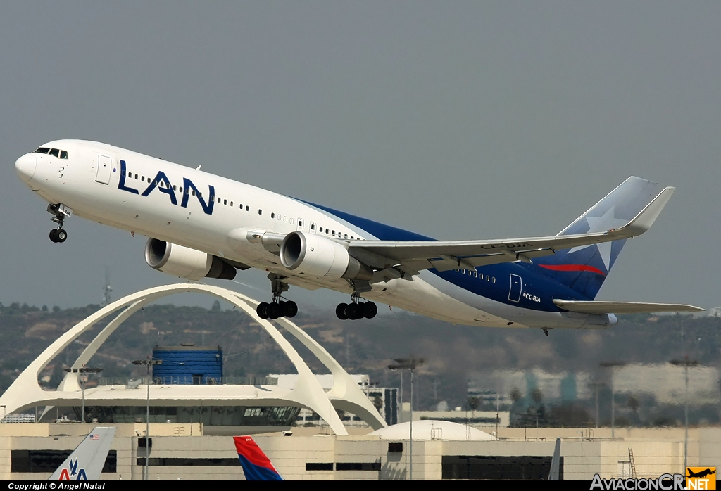 CC-BJA - Boeing 767-316(ER) - LAN Airlines
