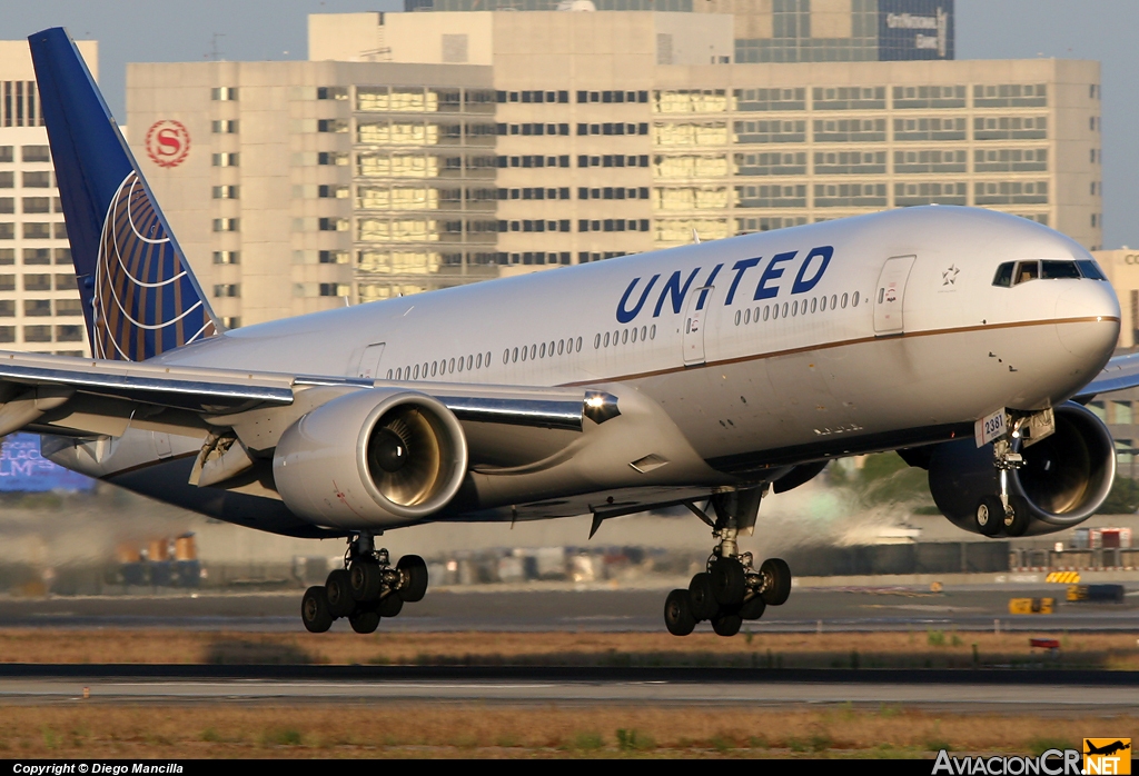 N781UA - Boeing 777-222/ER - United Airlines (Continental Airlines)