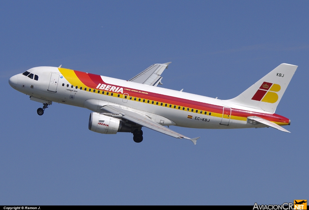 EC-KBJ - Airbus A319-111 - Iberia