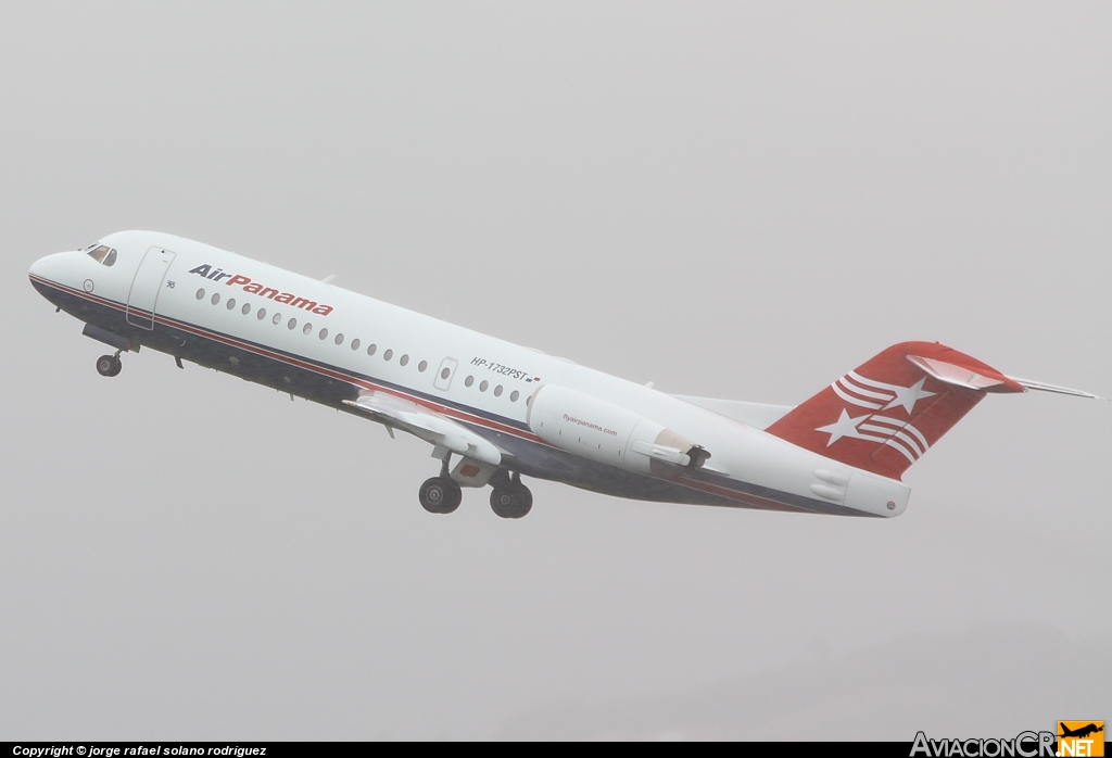 HP-1732PST - Fokker 70 - Air Panama