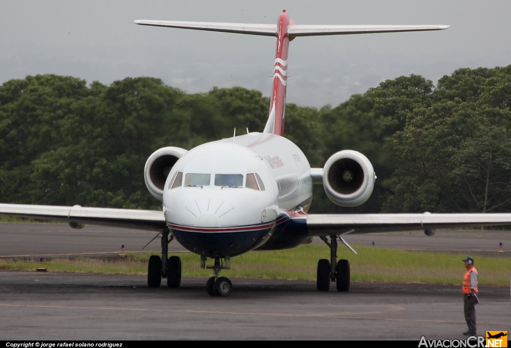 HP-1732PST - Fokker 70 - Air Panama
