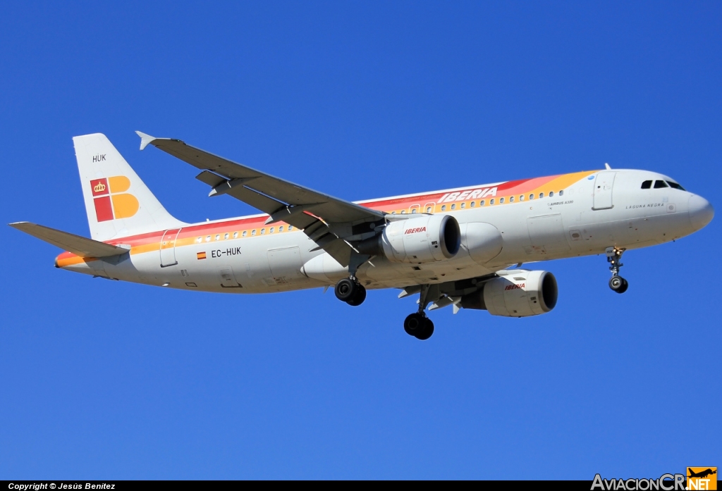 EC-HUK - Airbus A320-214 - Iberia