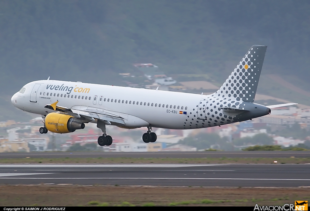 EC-KBU - Airbus A320-214 - Vueling