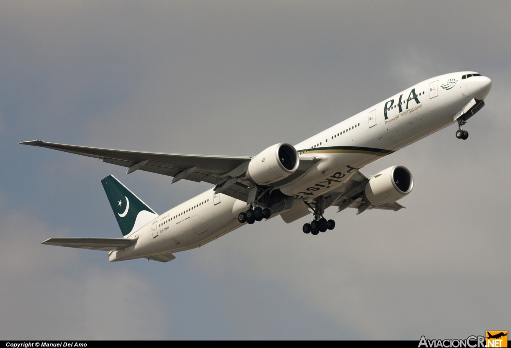 AP-BHV - Boeing 777-340/ER - Pakistan International Airlines (PIA)