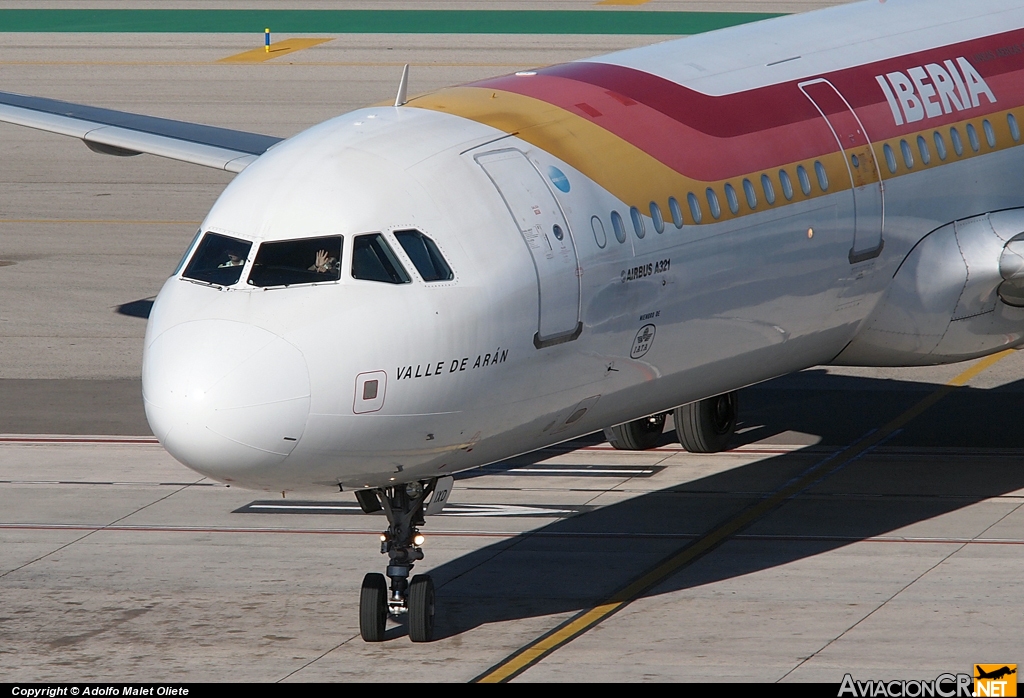 EC-IXD - Airbus A321-211 - Iberia