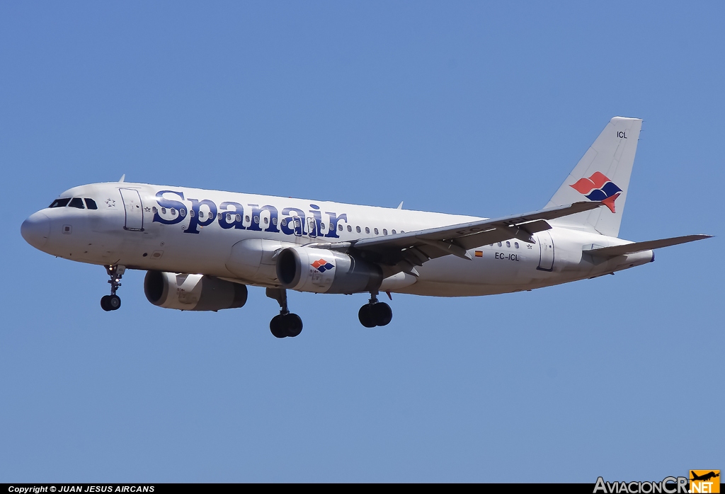 EC-ICL - Airbus A320-232 - Spanair