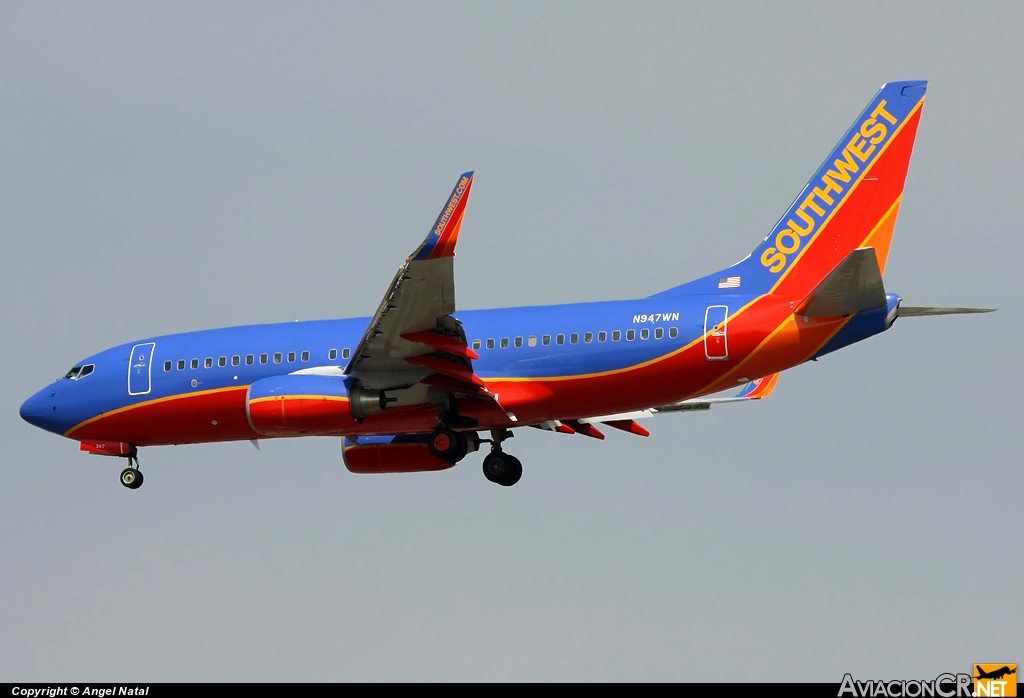 N947WN - Boeing 737-7H4 - Southwest Airlines