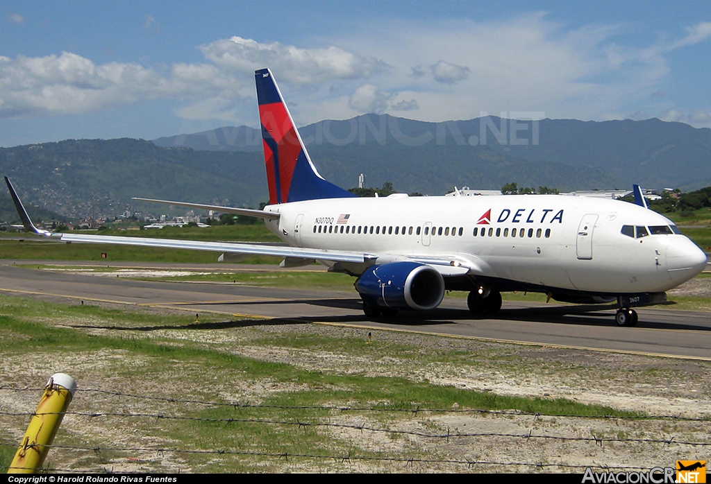 N307DQ - Boeing 737-732 - Delta Air Lines