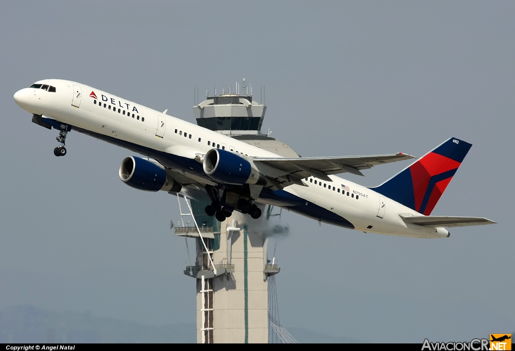 N750AT - Boeing 757-212 - Delta Air Lines