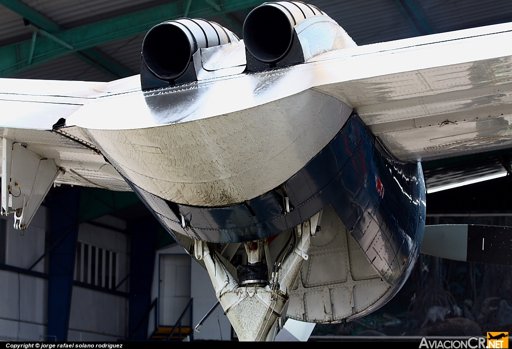 MSP002 - De Havilland Canada C-7A Caribou - Ministerio de Seguridad Pública - Costa Rica