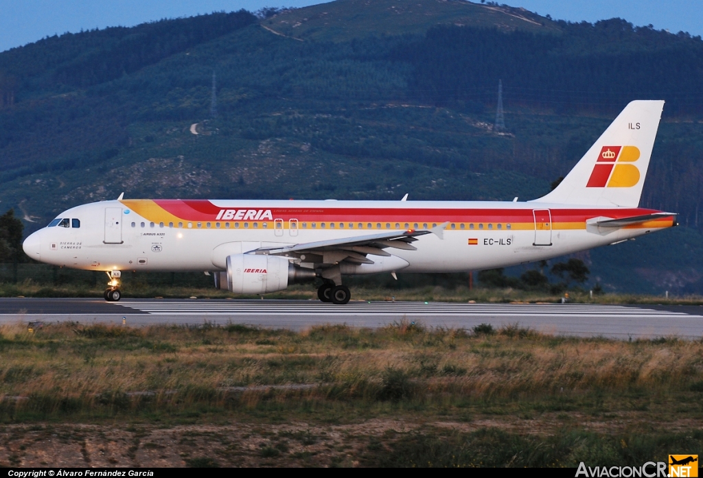 EC-ILS - Airbus A320-214 - Iberia