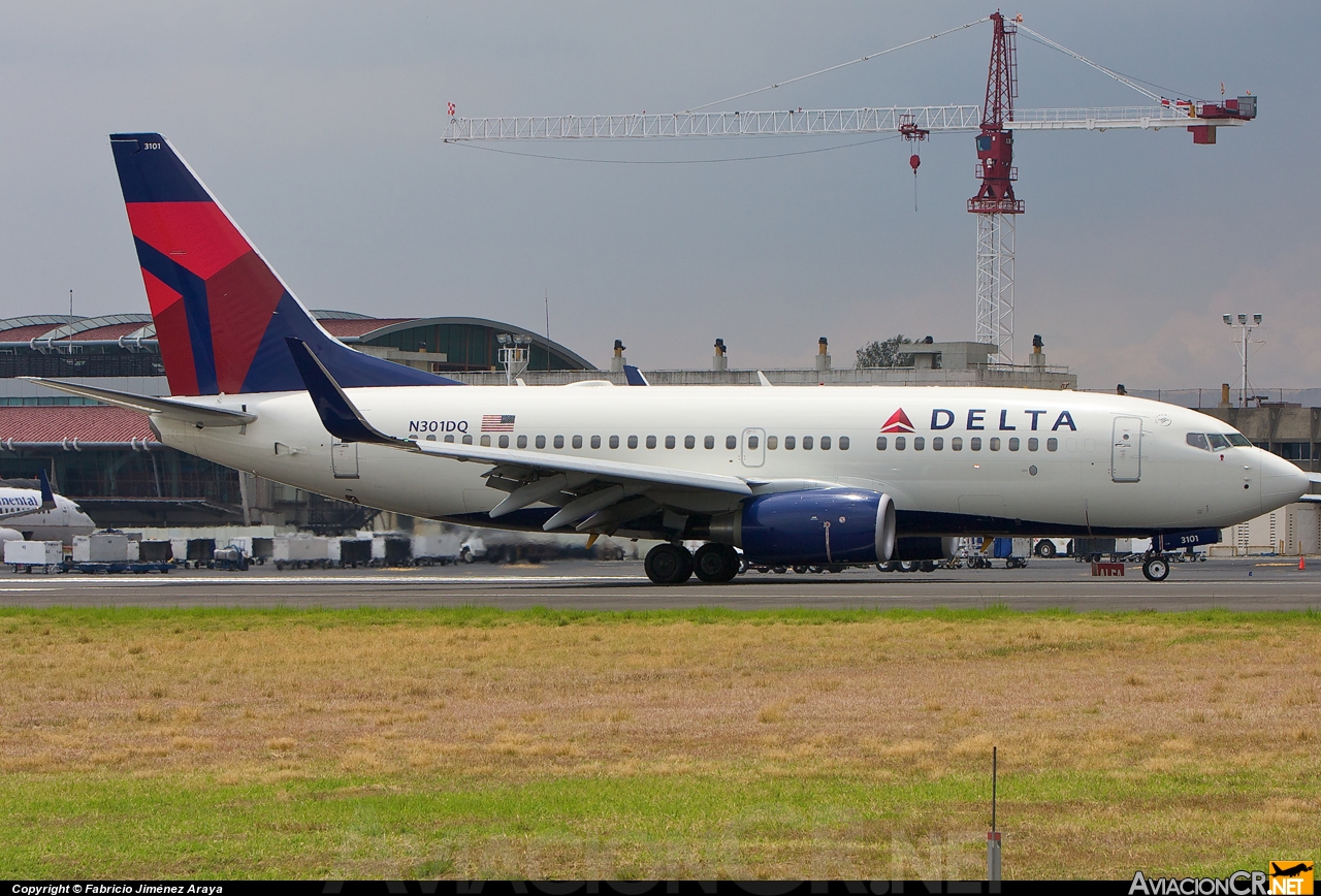 N301DQ - Boeing 737-732 - Delta Airlines