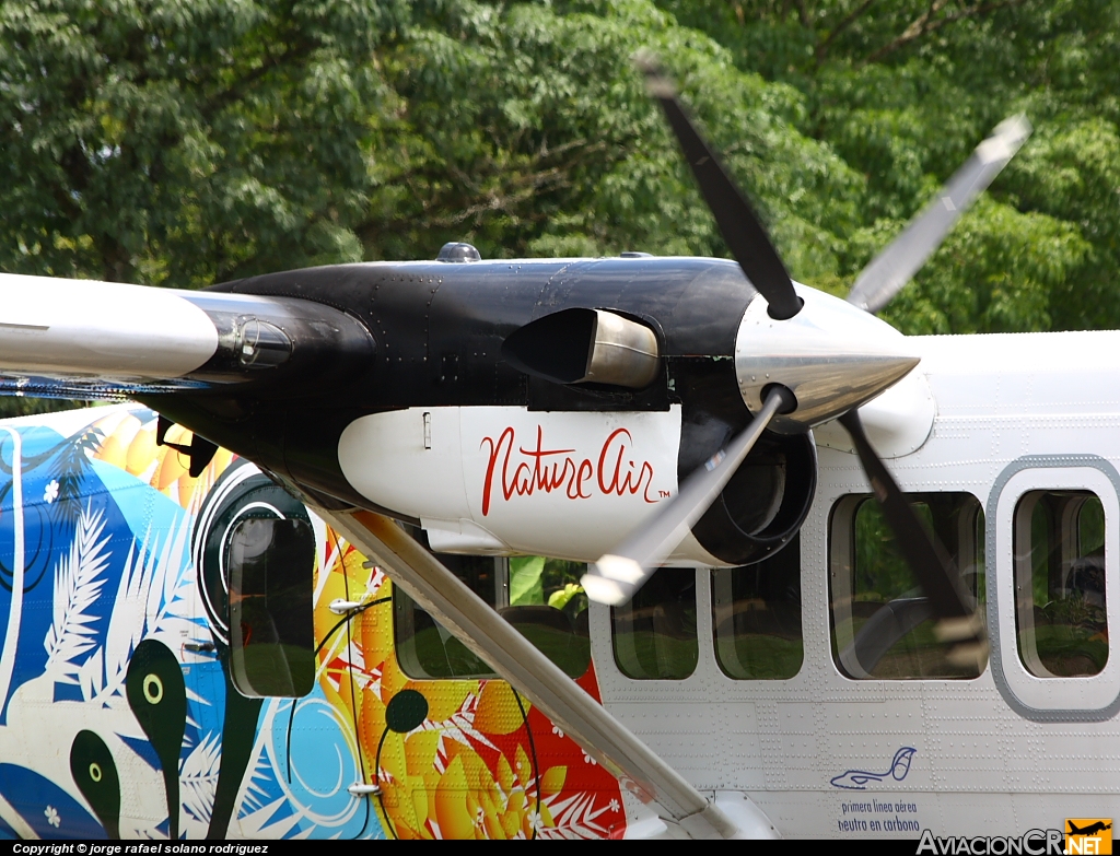 TI-AZC - De Havilland Canada DHC-6-300 Twin Otter - Nature Air