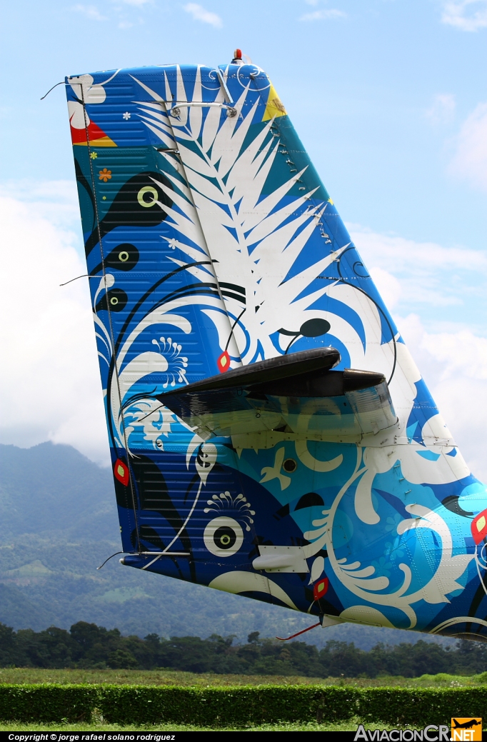 TI-AZC - De Havilland Canada DHC-6-300 Twin Otter - Nature Air